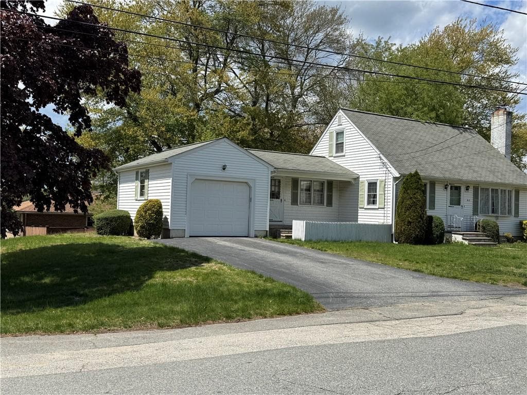 60 Coldbrook Drive - Photo 2