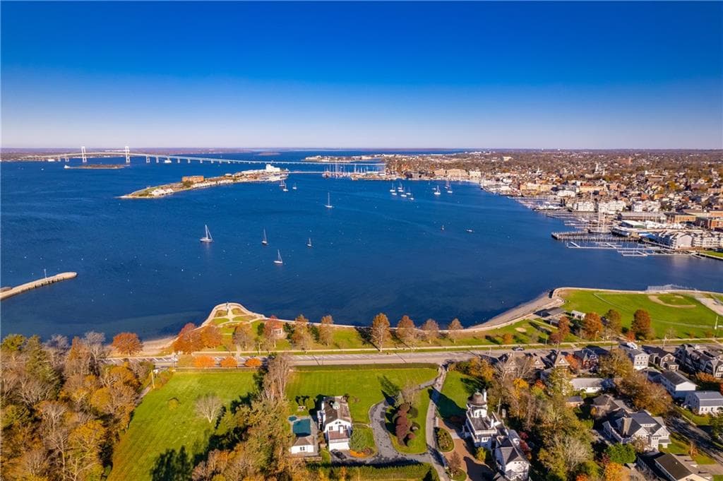 1 Harborview Drive - Photo 2