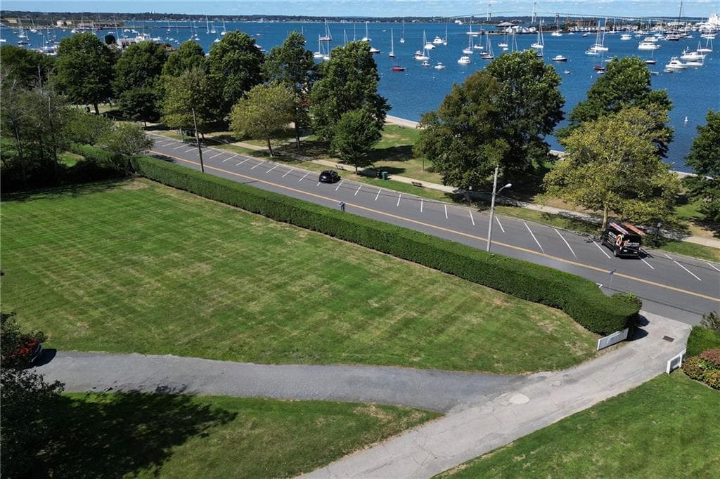 1 Harborview Drive - Photo 3
