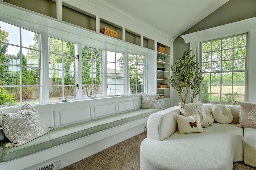 33 Meadowbrook Drive - Photo 4