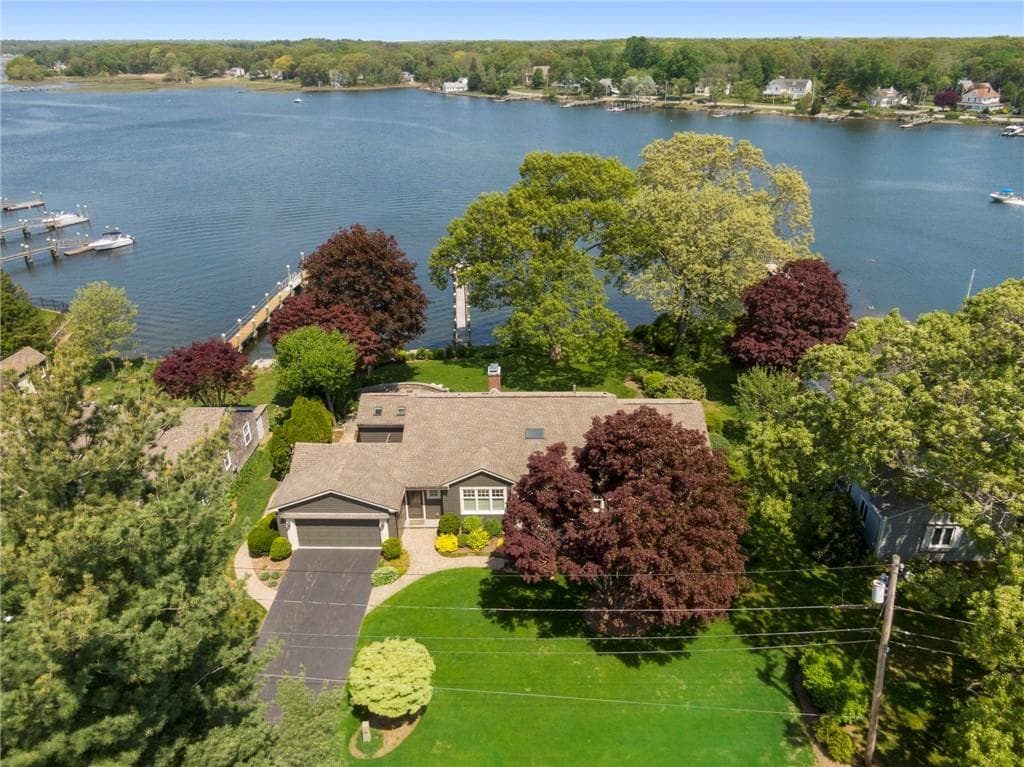 29 Riverside Drive - Photo 2
