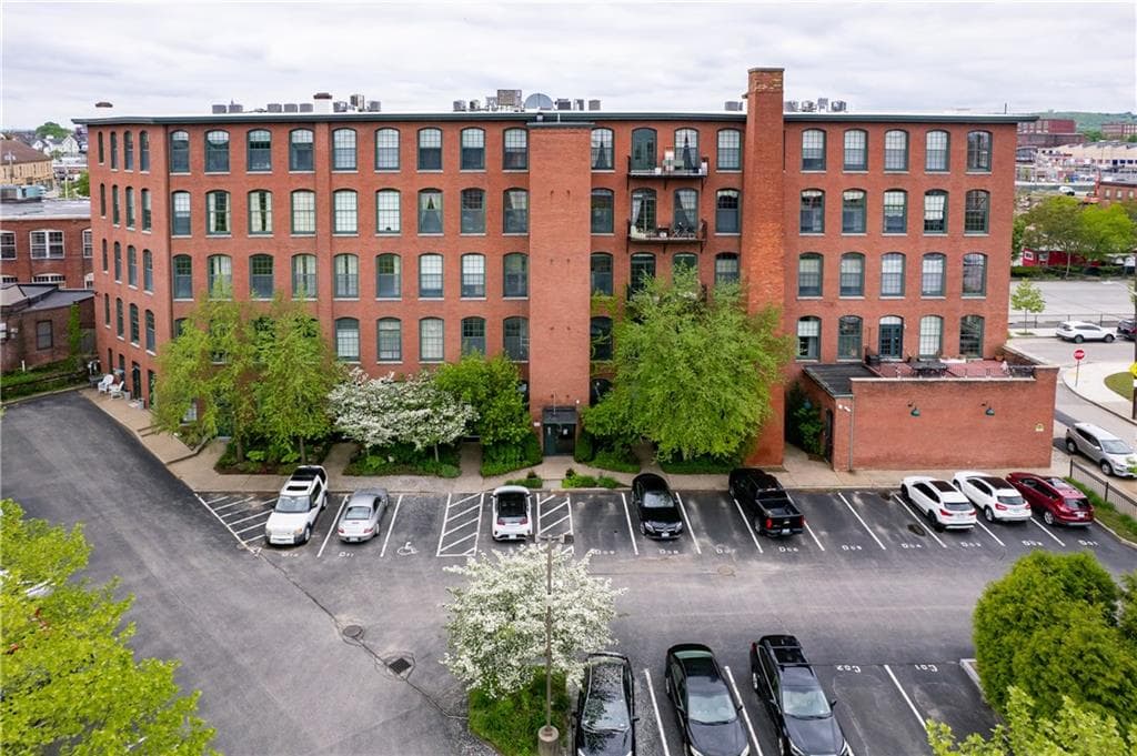 28 Bayley Street #301 - Photo 3
