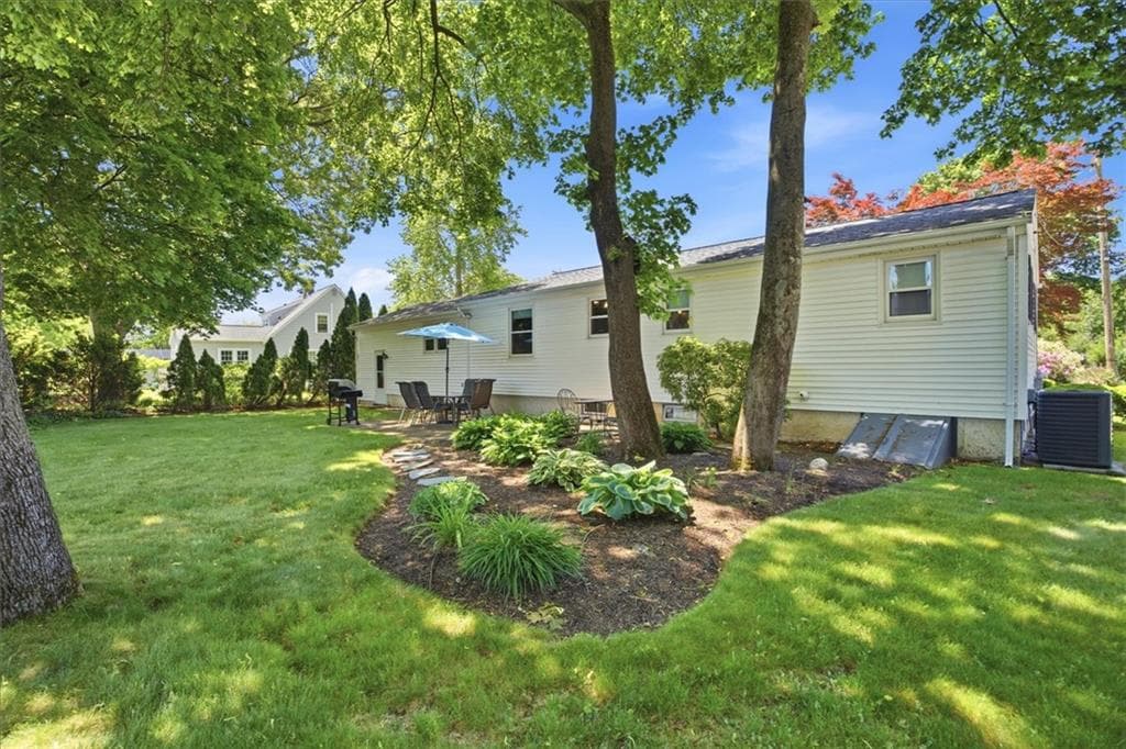 14 Stone Avenue - Photo 3