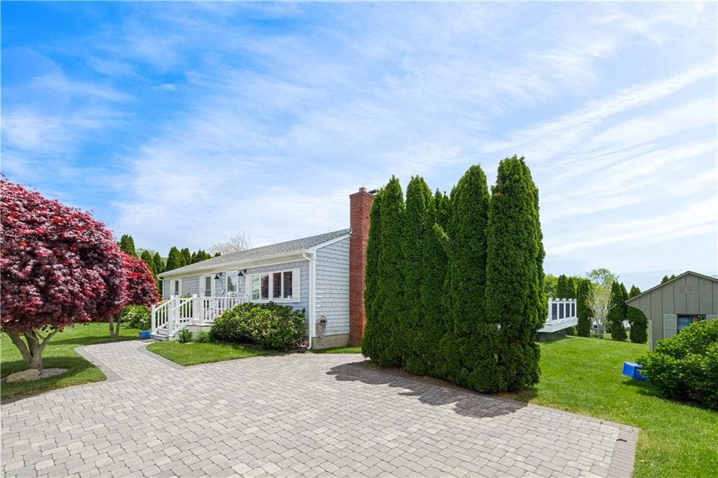 35 Willow Avenue