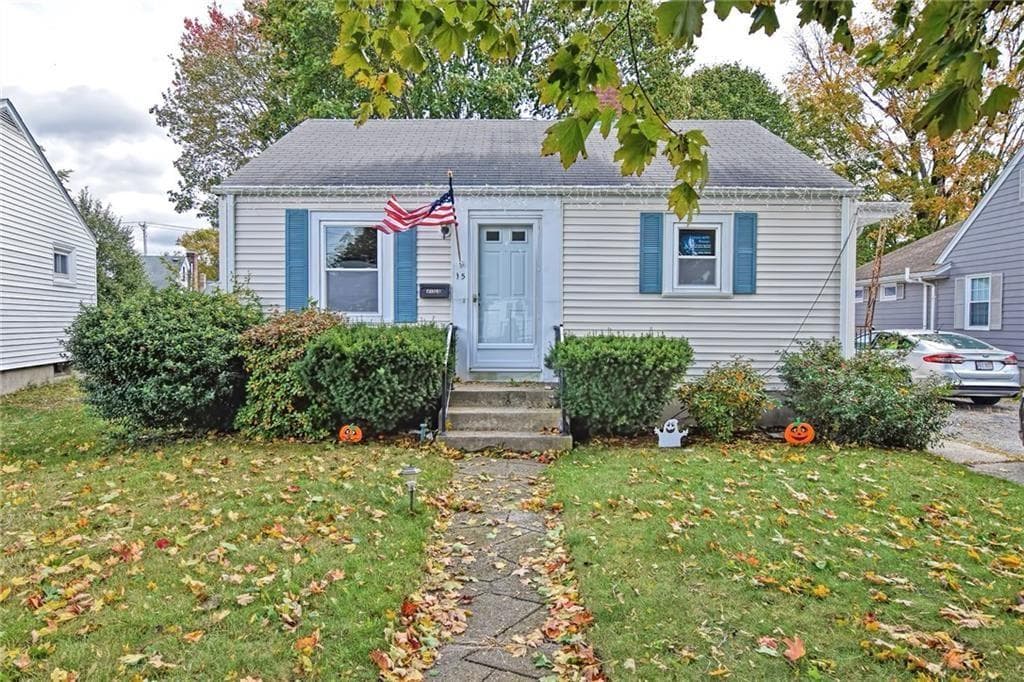 15 Maplecrest Drive