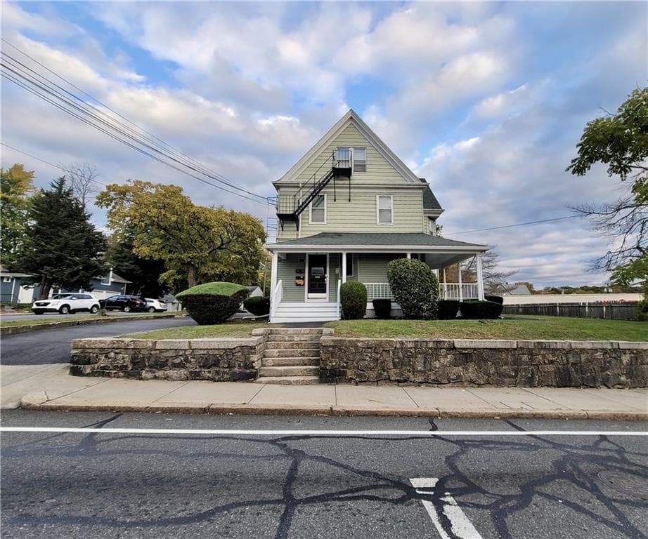 17 FRUIT HILL AVE Avenue
